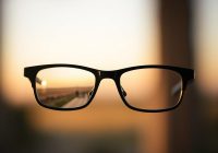 Astygmatyzm – objawy, przyczyny i skuteczne metody leczenia Astygmatyzm – objawy, przyczyny i skuteczne metody leczenia